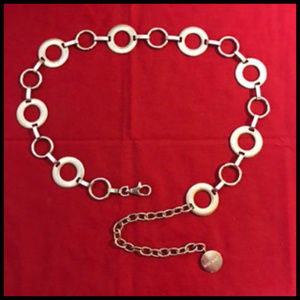 Nine West Textured Circles Silver Tone Chain Belt